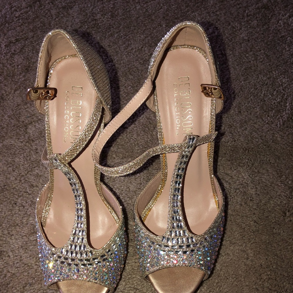 Heels great for homecoming or prom !